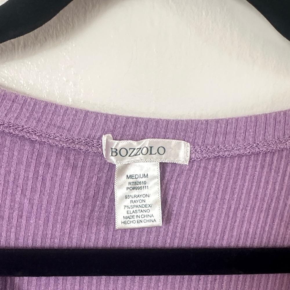 Bozzolo Purple V-Neck Ribbed Crop Top - Picture 4 of 6